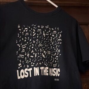 Lost in the music graphic tee